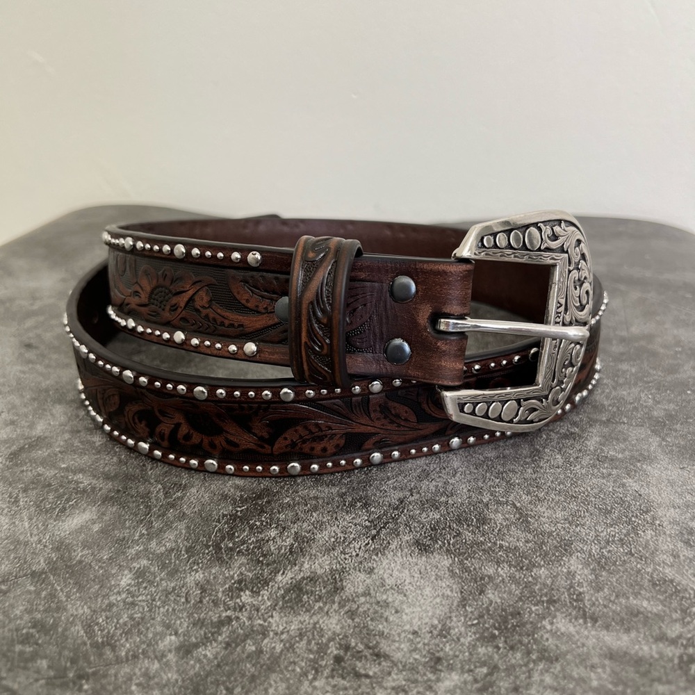 Ariat belt
